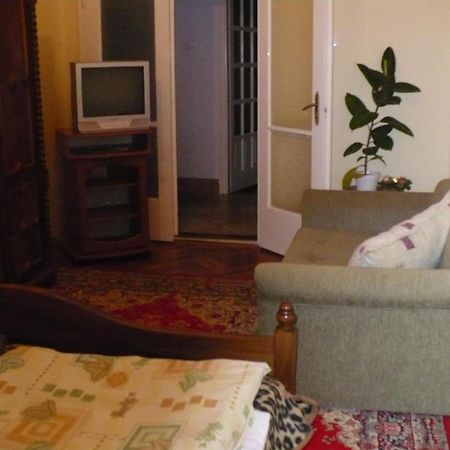 Appartement Kitty Apartman à Miskolc Extérieur photo